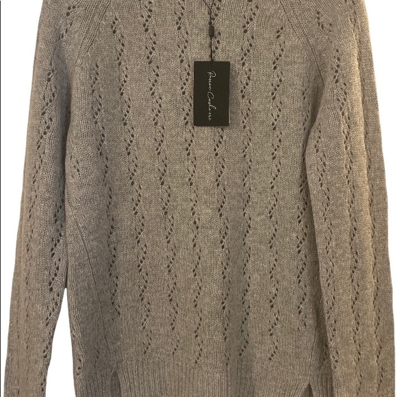 NWT. 100% Cashmere. Gray crew neck sweater. - Picture 2 of 4